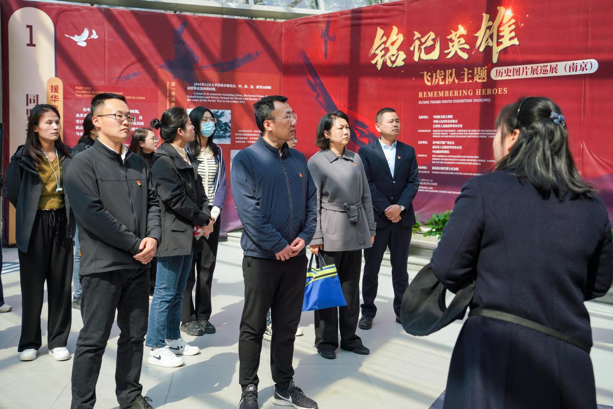 图片关键词